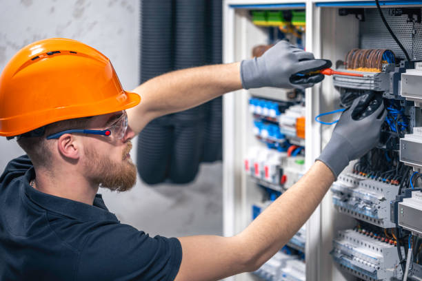 Best Circuit Breaker Repair  in Fife, WA